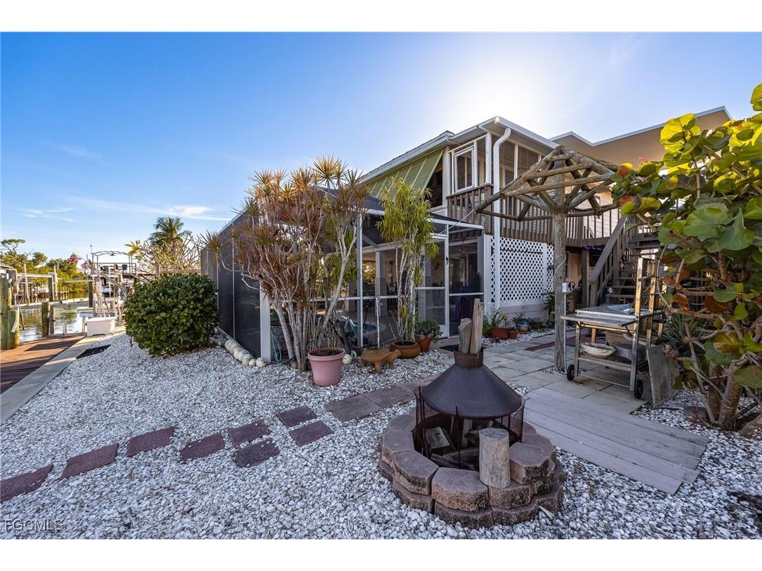 3374 York Road Saint James City FL 33956 2025021424 image36