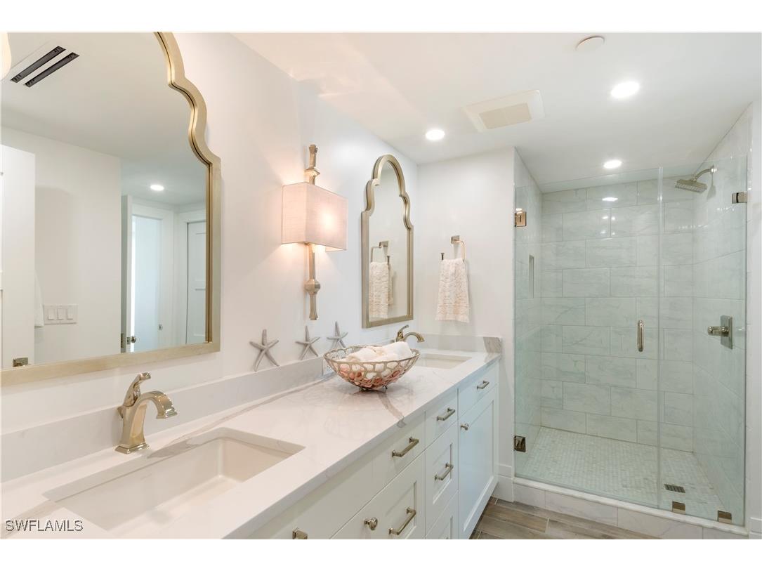 3377 Gulf Shore Boulevard N #1B Naples FL 34103 225072206 image14