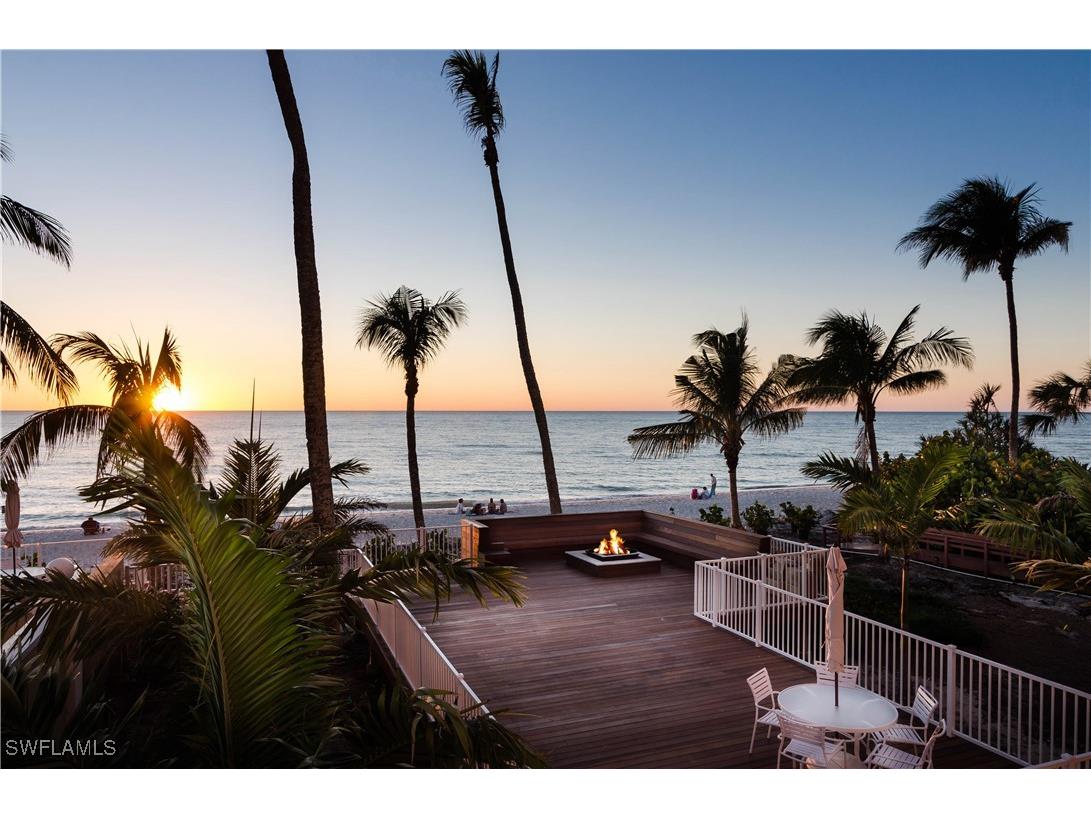 3377 Gulf Shore Boulevard N #1B Naples FL 34103 225072206 image2