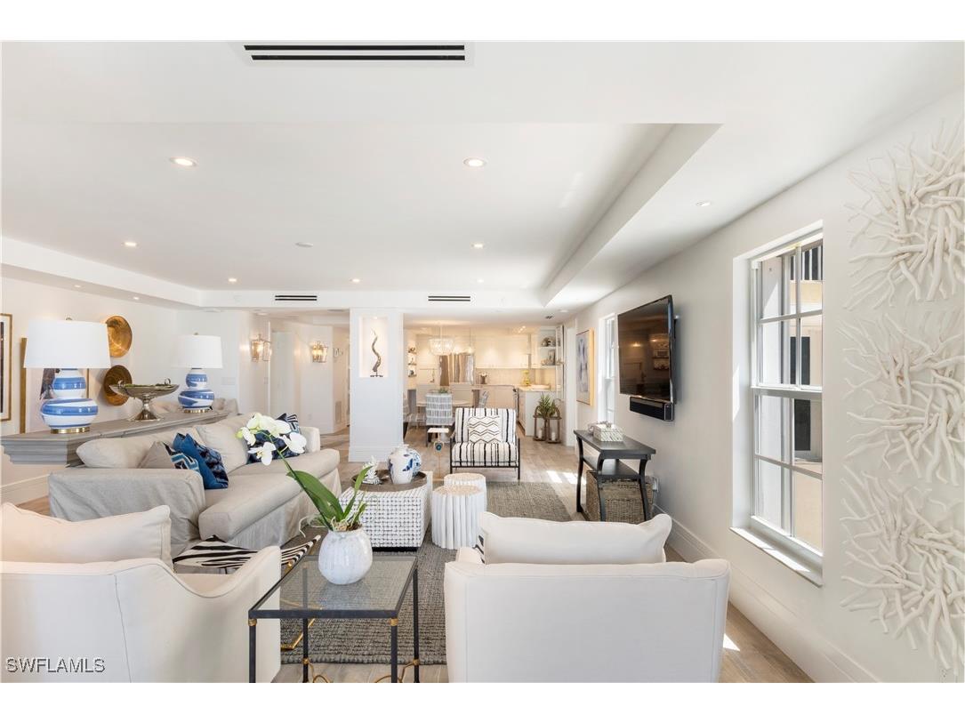 3377 Gulf Shore Boulevard N #1B Naples FL 34103 225072206 image5