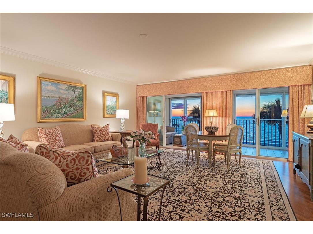 3377 Gulf Shore Boulevard N #2A Naples FL 34103 226005106 image5