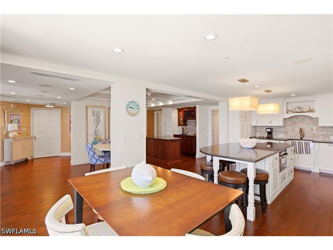 3377 Gulf Shore Boulevard N #6B Naples FL 34103 226016198 image12