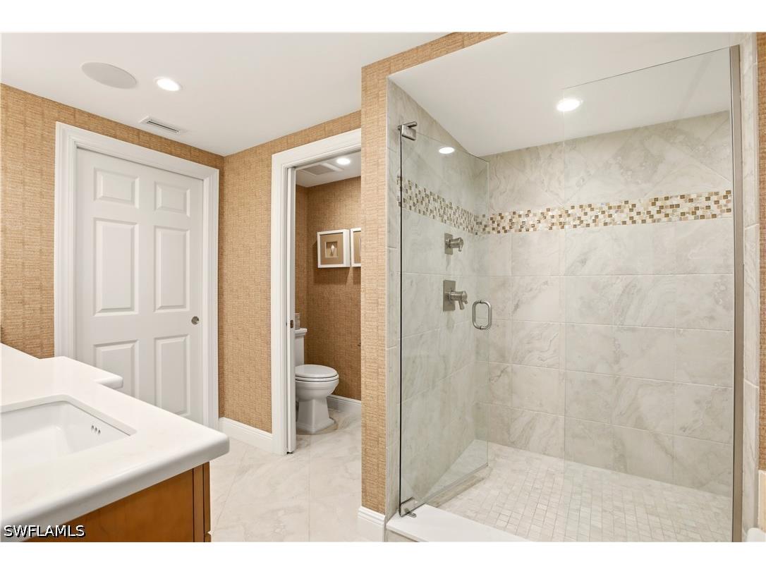 3377 Gulf Shore Boulevard N #6B Naples FL 34103 226016198 image19