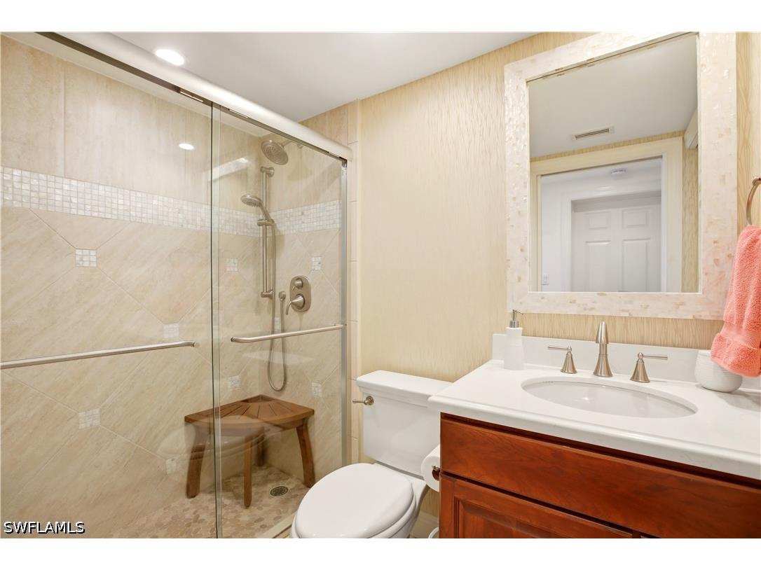 3377 Gulf Shore Boulevard N #6B Naples FL 34103 226016198 image22