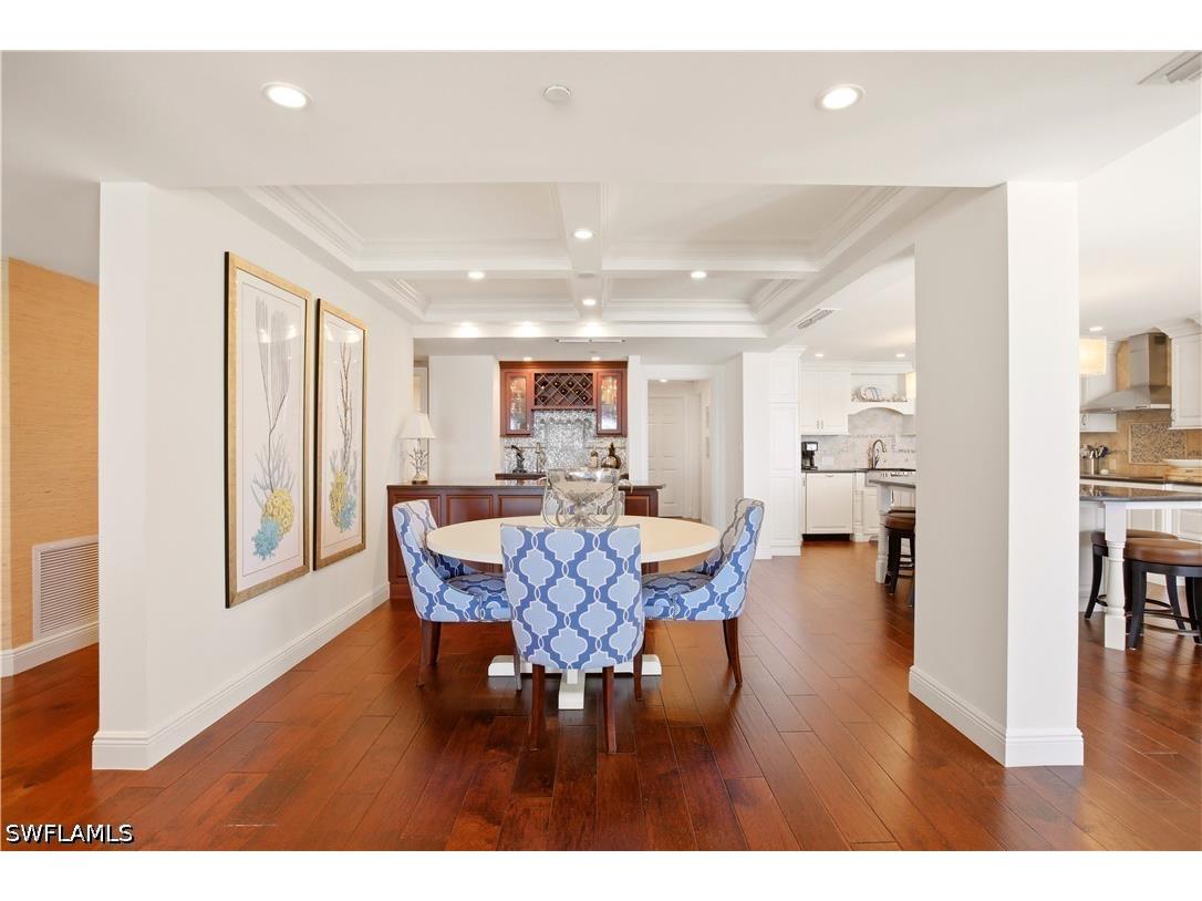 3377 Gulf Shore Boulevard N #6B Naples FL 34103 226016198 image7