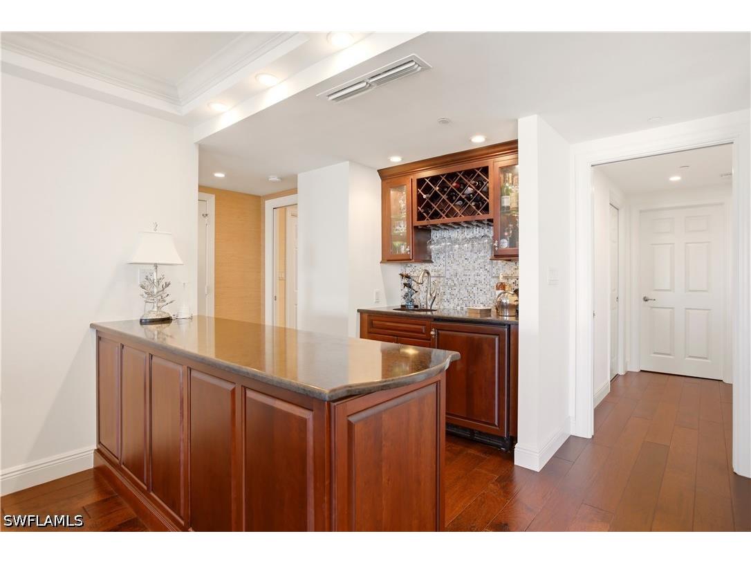 3377 Gulf Shore Boulevard N #6B Naples FL 34103 226016198 image8