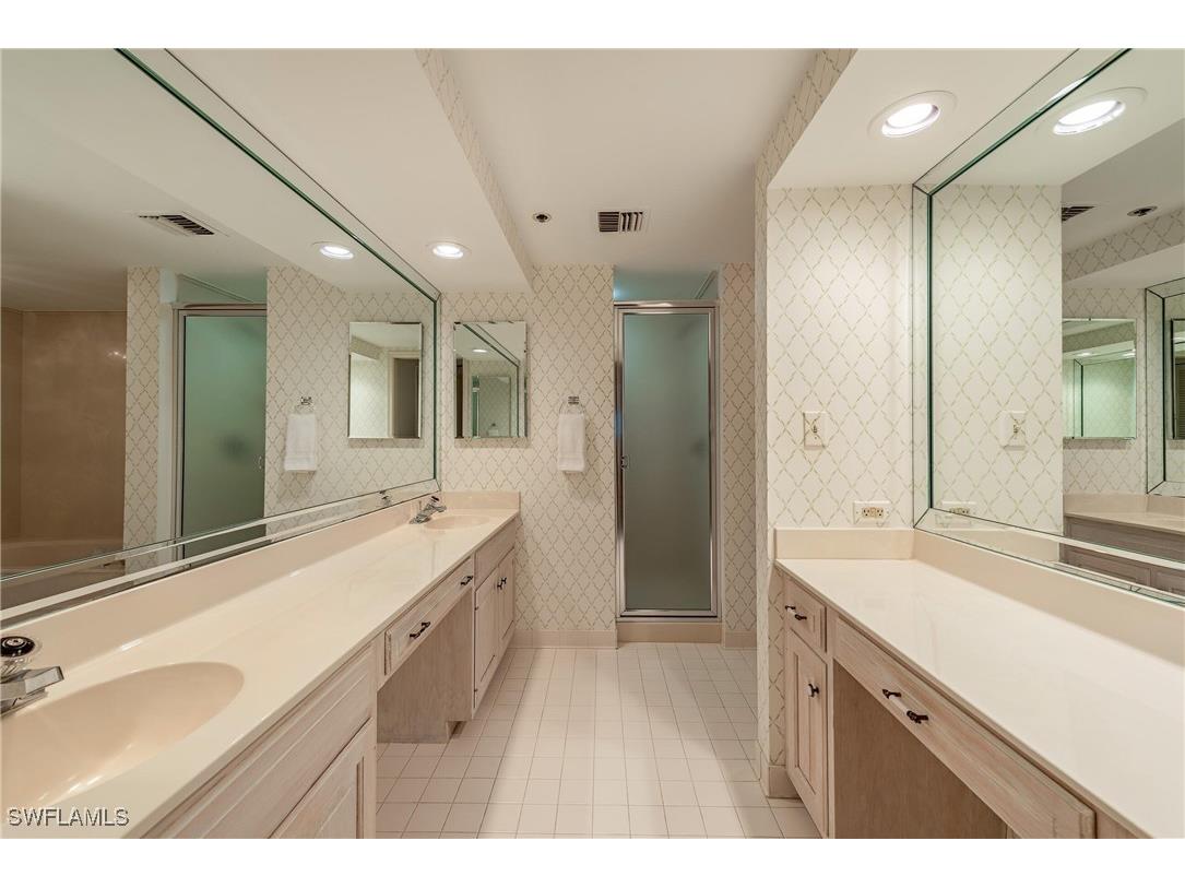 3377 Gulf Shore Boulevard N #6C Naples FL 34103 226003347 image20