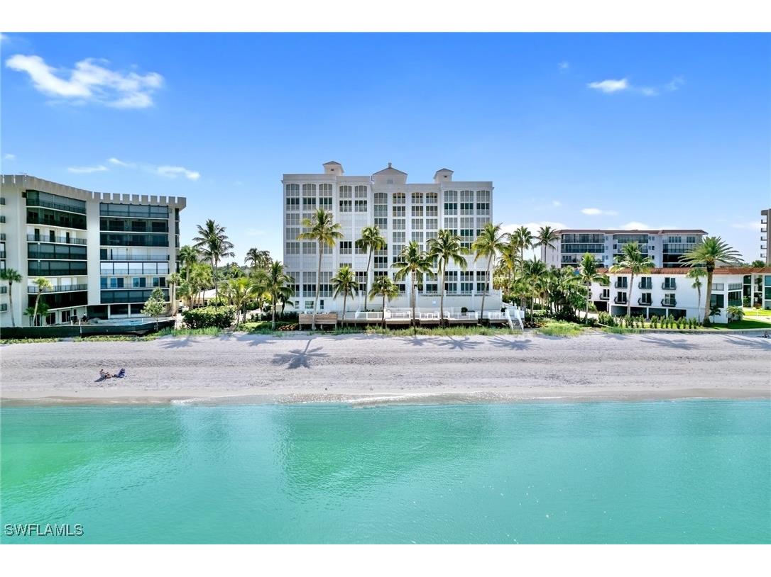 3377 Gulf Shore Boulevard N #7B Naples FL 34103 224063420 image1