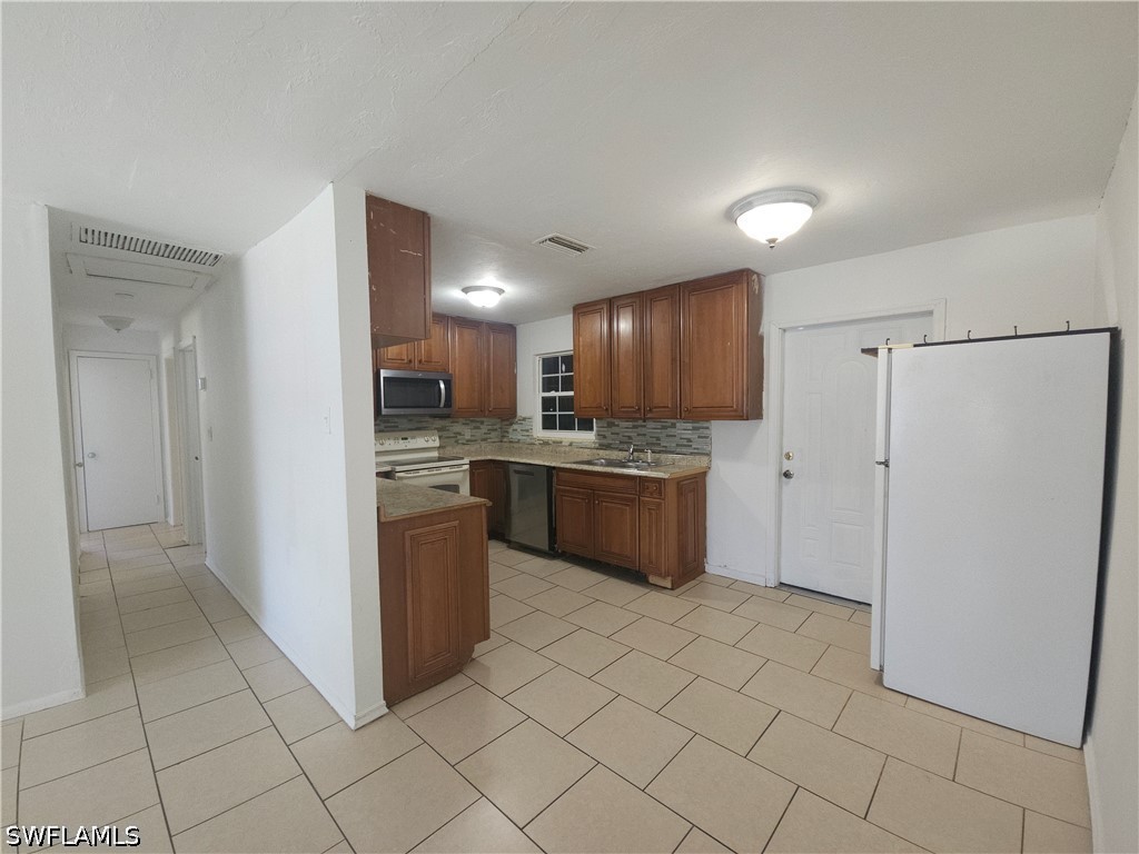 3378 Apache Street Fort Myers FL 33916 226022837 image3