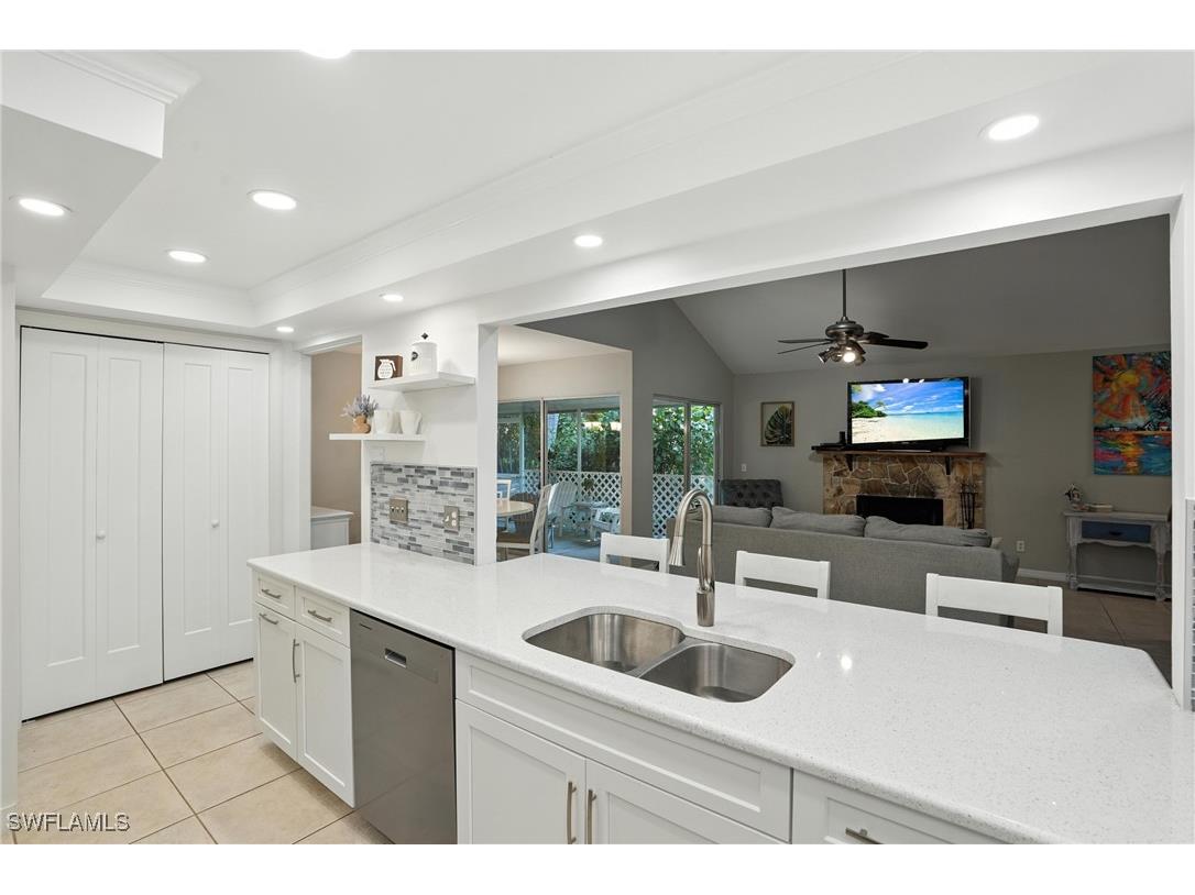 3380 Timberwood Circle Naples FL 34105 225063050 image6