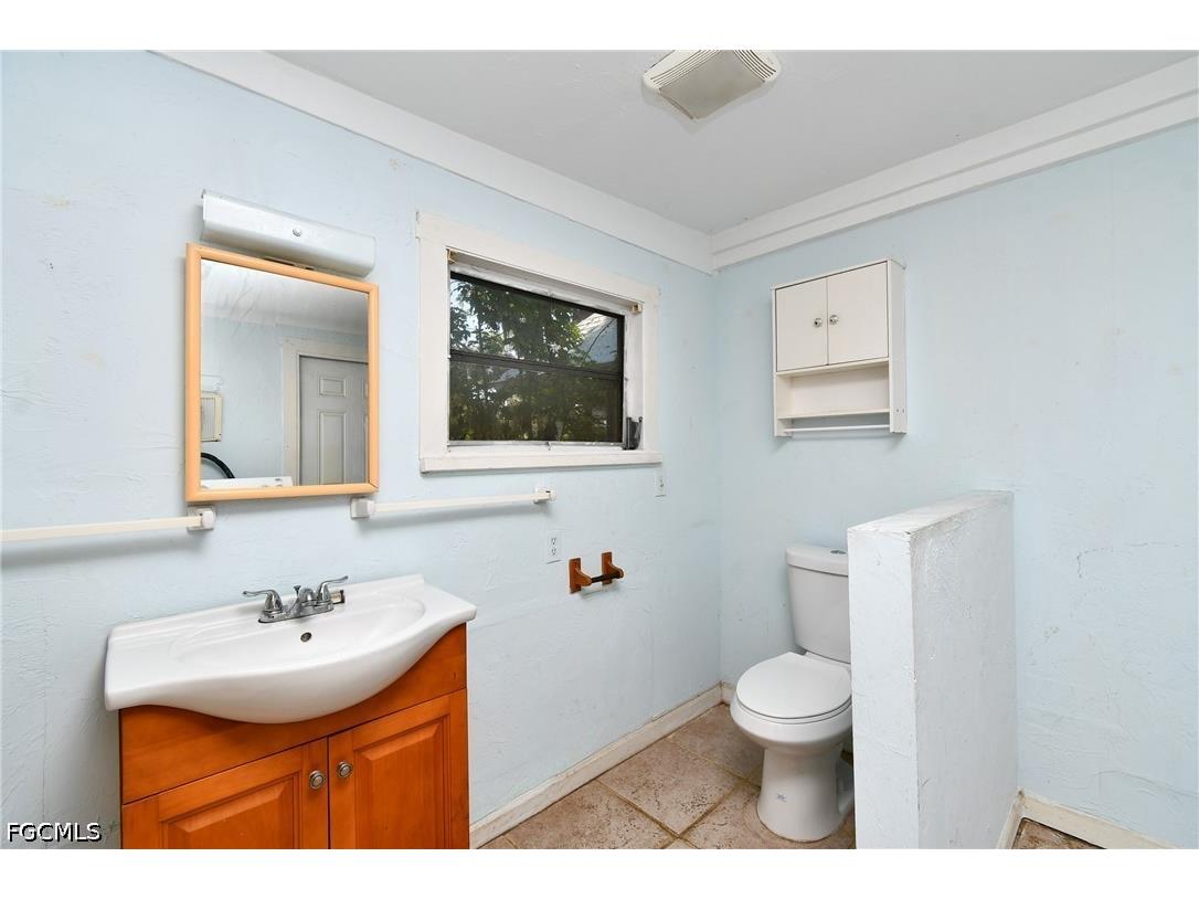 3381 Edgewood Avenue Fort Myers FL 33916 2026013826 image18