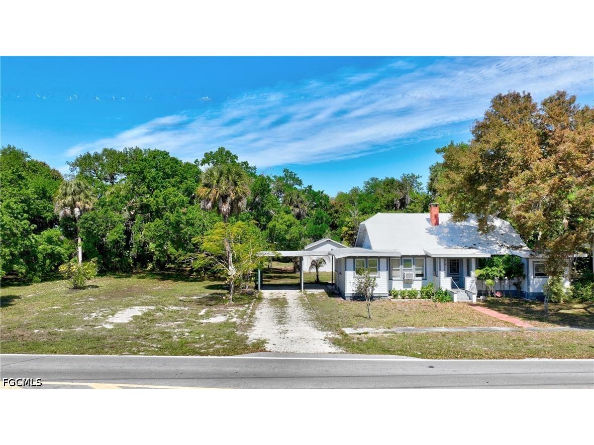 3381 Edgewood Avenue Fort Myers FL 33916 2026013826 image2