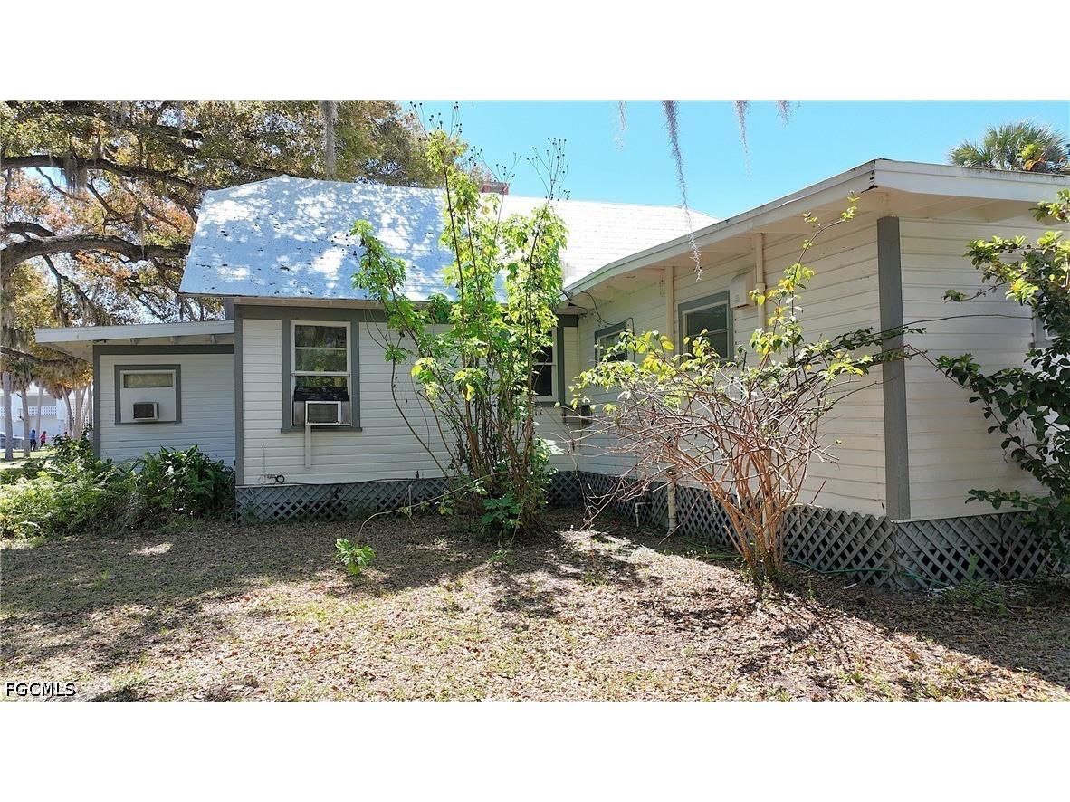 3381 Edgewood Avenue Fort Myers FL 33916 2026013826 image30
