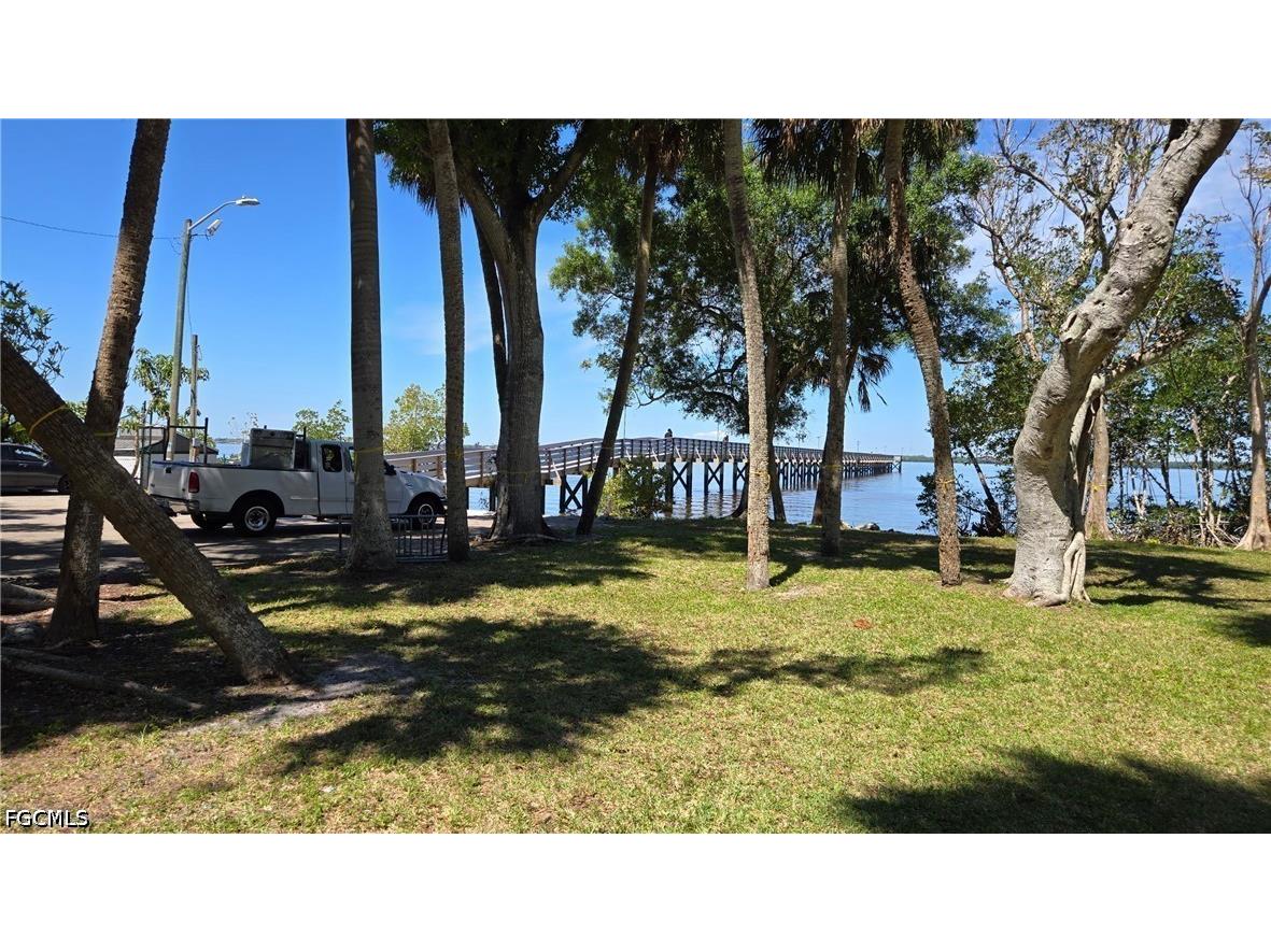 3381 Edgewood Avenue Fort Myers FL 33916 2026013826 image41