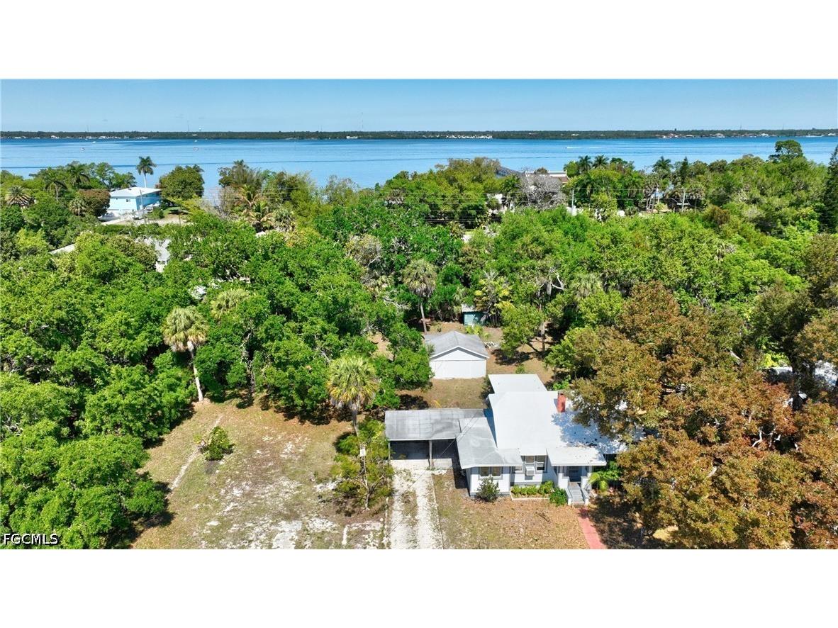 3381 Edgewood Avenue Fort Myers FL 33916 2026013826 image46