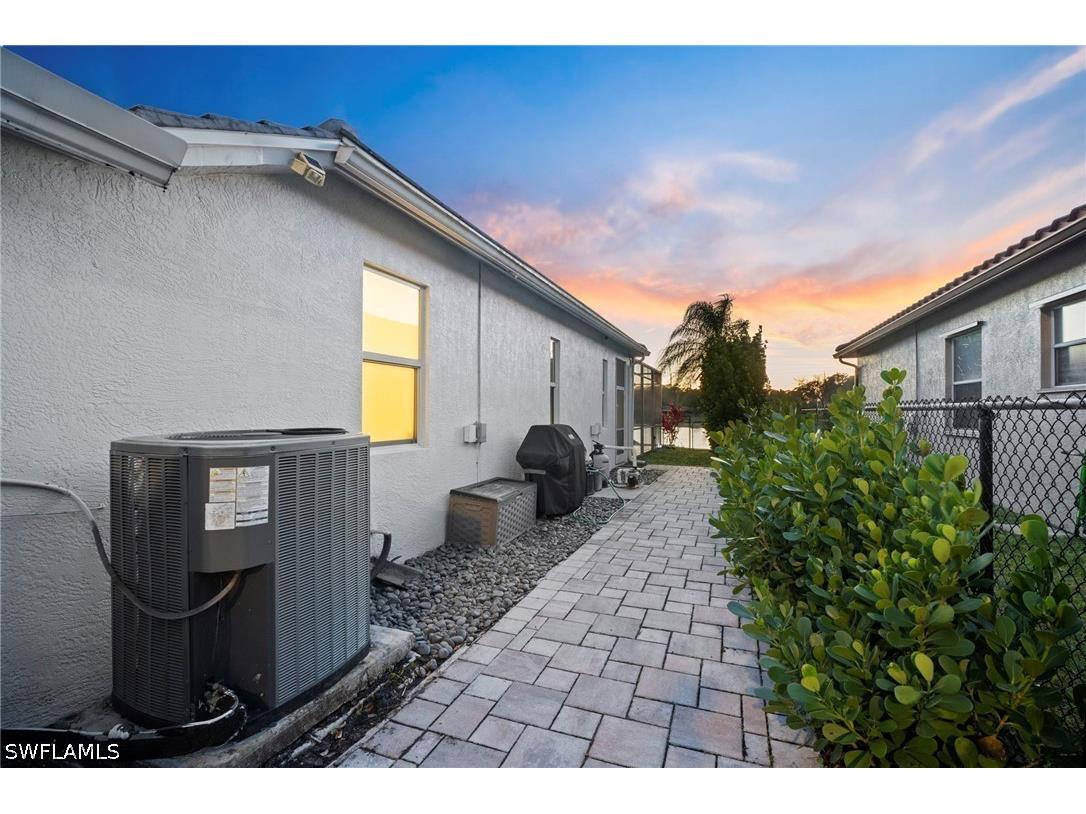 3381 Mystic River Drive Naples FL 34120 226013759 image40