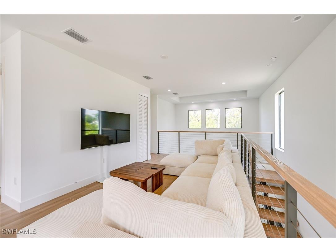 3384 Canal Street Naples FL 34112 225049692 image18