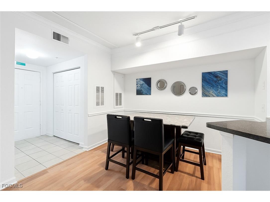 3384 Corona Village Way #106 Orlando FL 32835 2025006545 image11