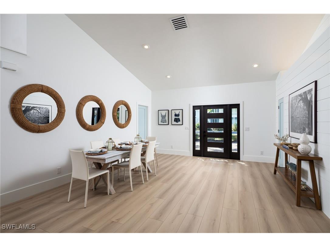 339 4th Avenue N Naples FL 34102 225080563 image27