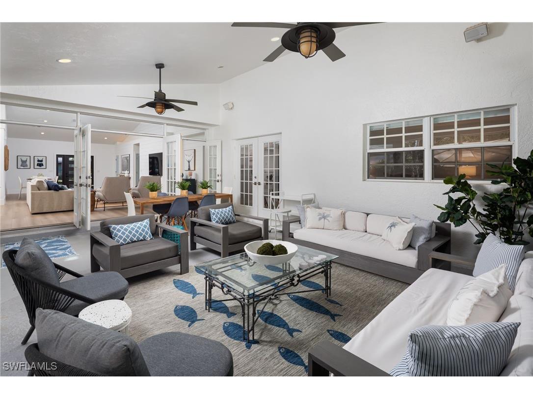 339 4th Avenue N Naples FL 34102 225080563 image29