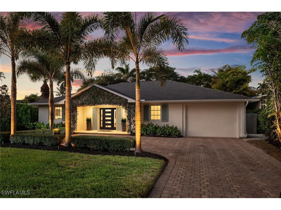 339 4th Avenue N Naples FL 34102 225080563 image32