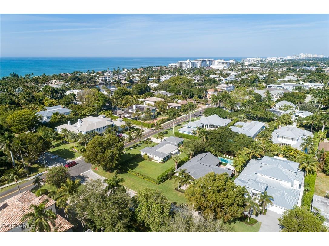 339 4th Avenue N Naples FL 34102 225080563 image46