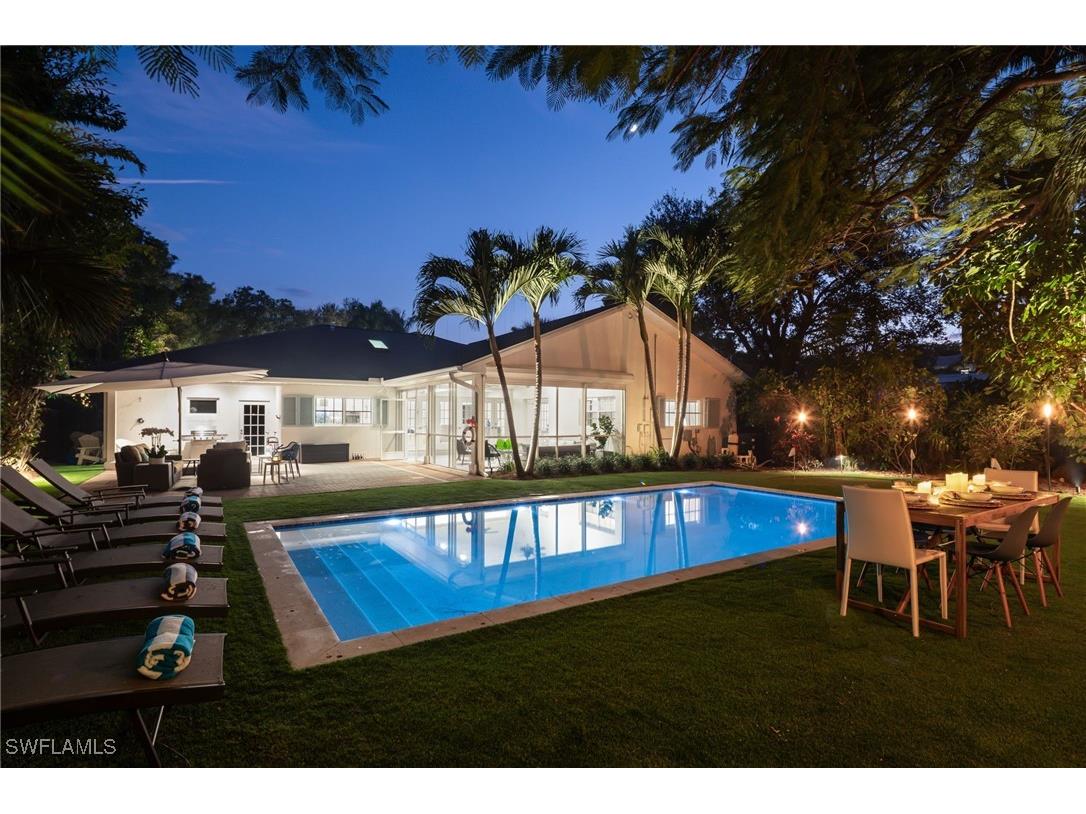 339 4th Avenue N Naples FL 34102 225080563 image6