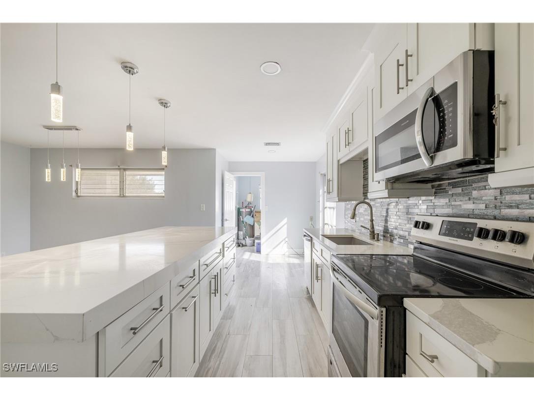339 Beachwood Avenue W Lehigh Acres FL 33936 225075241 image1