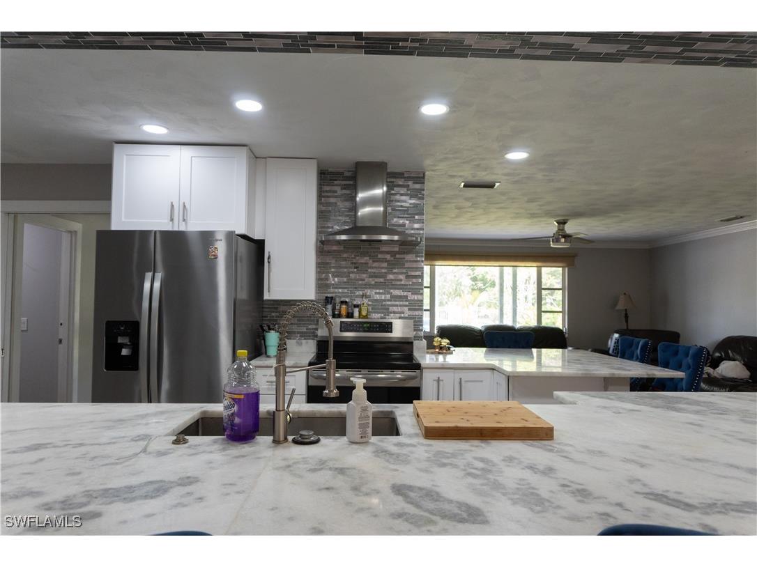 3388 E Riverside Drive Fort Myers FL 33916 225040321 image9