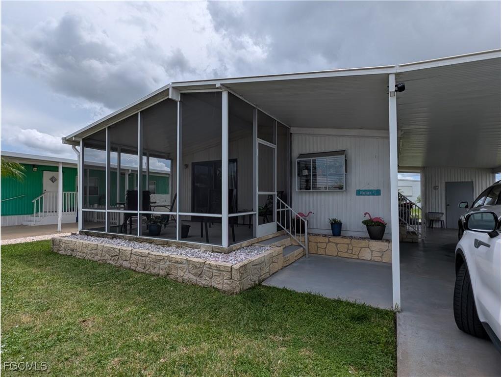 3390 Galaxy Way North Fort Myers FL 33903 2025009641 image1