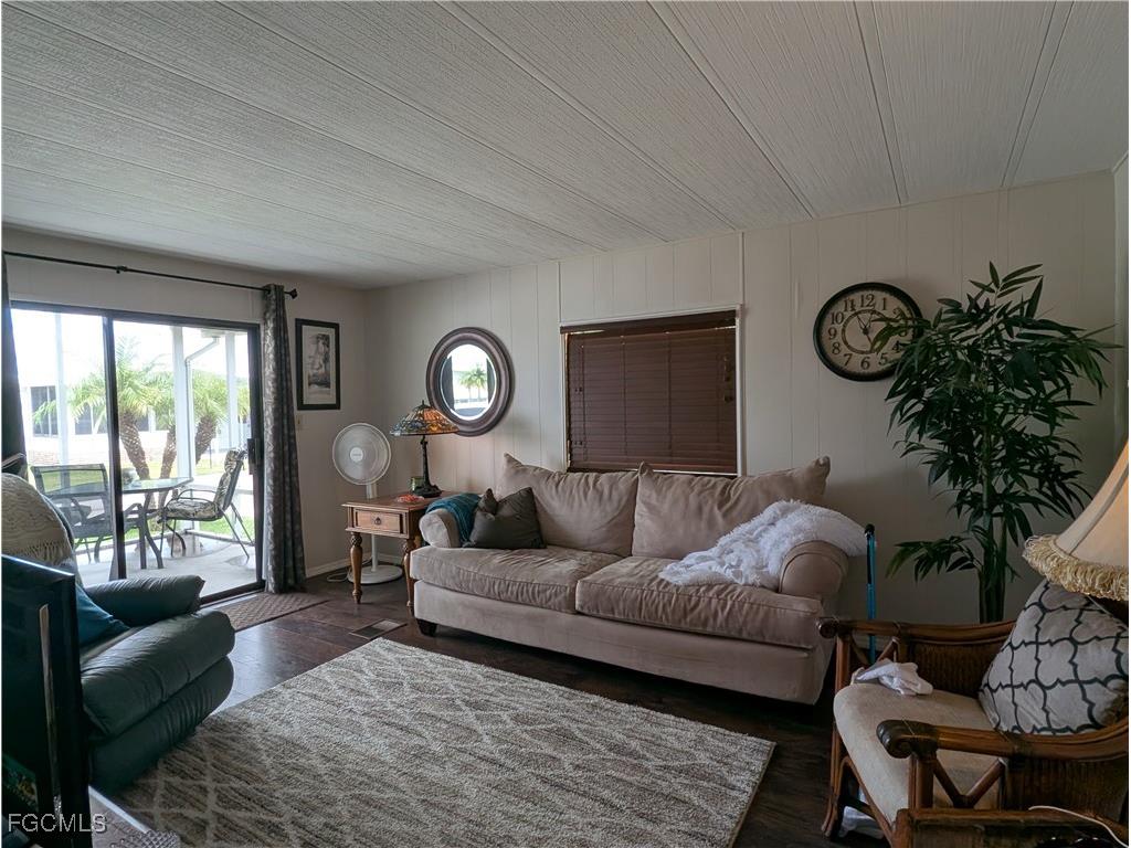 3390 Galaxy Way North Fort Myers FL 33903 2025009641 image5