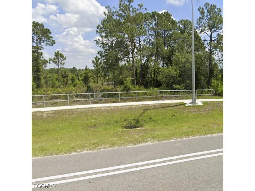 3392 Meadow Road Lehigh Acres FL 33974 2025015929 image1