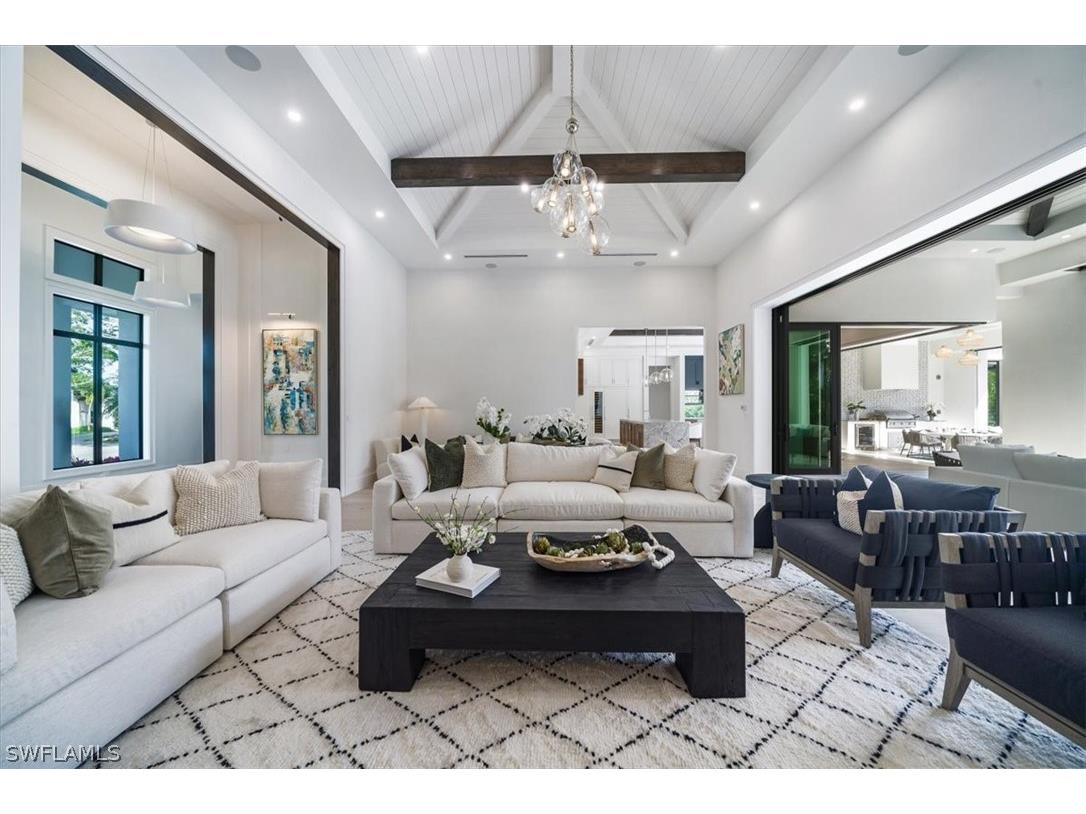 3396 Crayton Road Naples FL 34103 224025980 image1