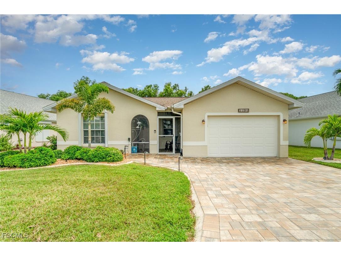 3398 Sabal Springs Boulevard North Fort Myers FL 33917 2025009860 image1