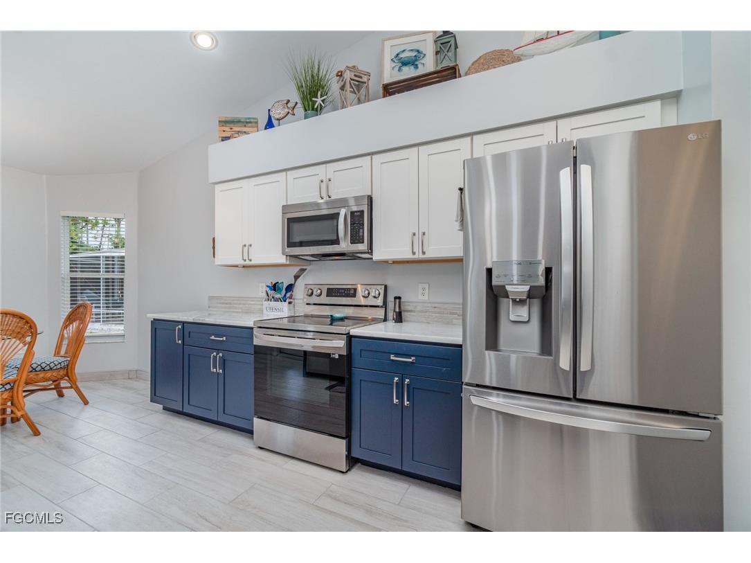 3398 Sabal Springs Boulevard North Fort Myers FL 33917 2025009860 image10