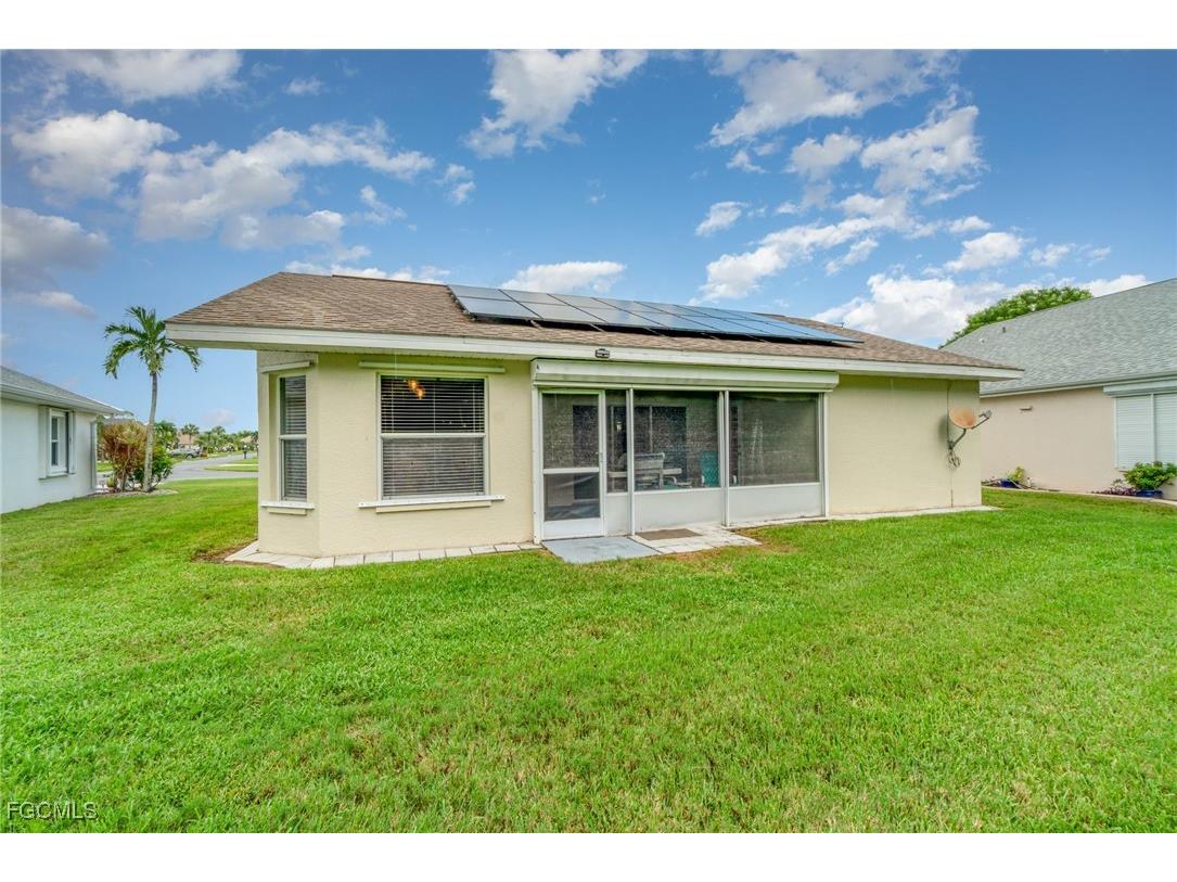 3398 Sabal Springs Boulevard North Fort Myers FL 33917 2025009860 image25