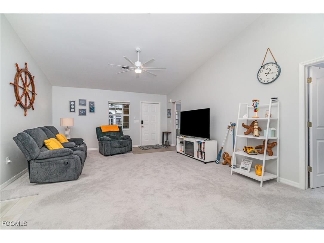 3398 Sabal Springs Boulevard North Fort Myers FL 33917 2025009860 image5