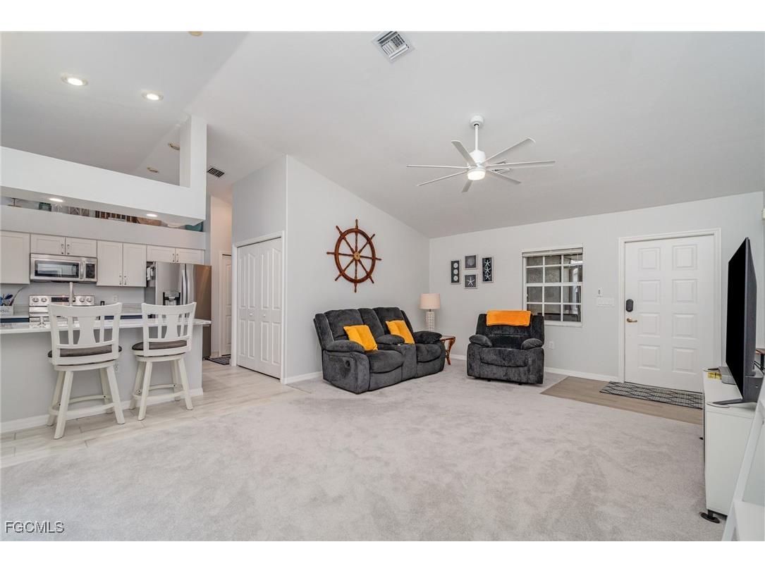 3398 Sabal Springs Boulevard North Fort Myers FL 33917 2025009860 image8