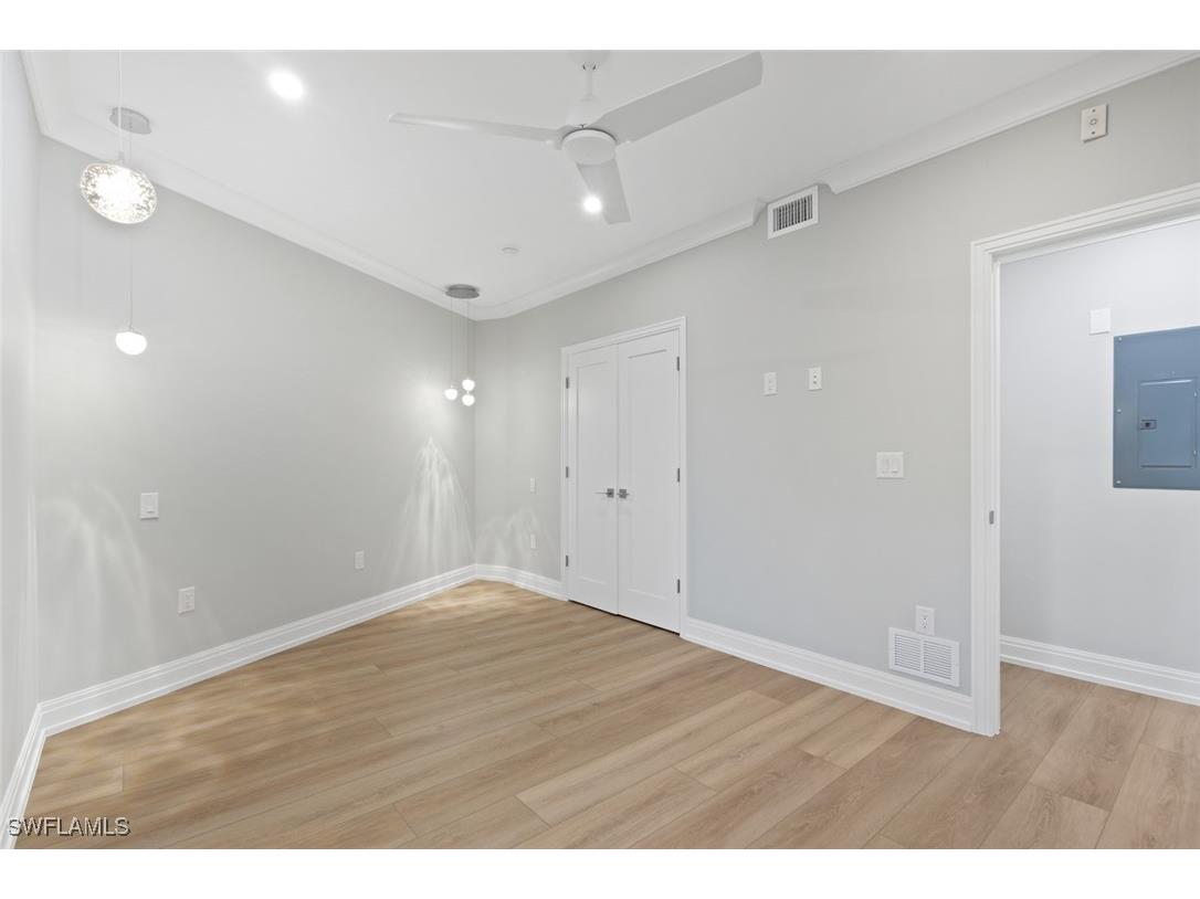 3399 Gulf Shore Boulevard N #111 Naples FL 34103 225083052 image21