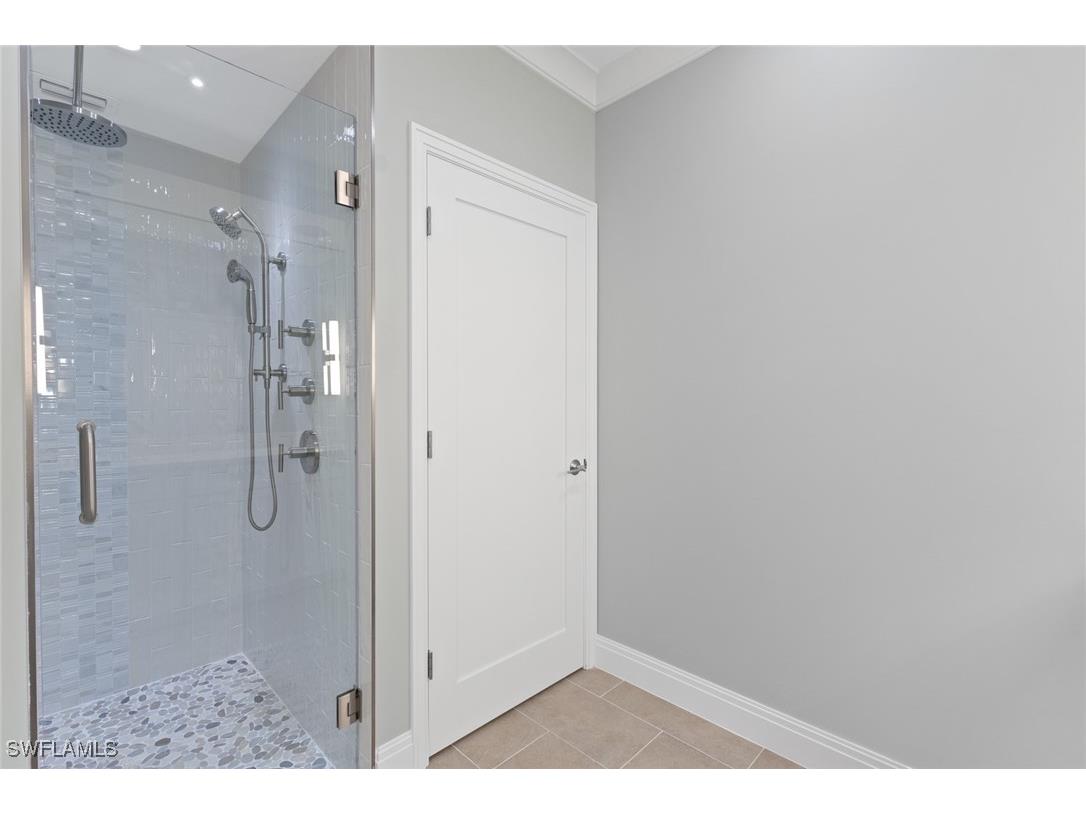 3399 Gulf Shore Boulevard N #111 Naples FL 34103 225083052 image28