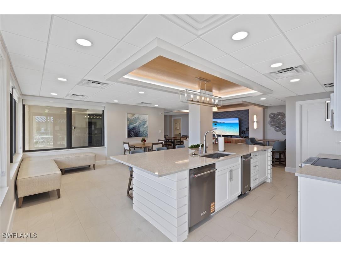 3399 Gulf Shore Boulevard N #111 Naples FL 34103 225083052 image38