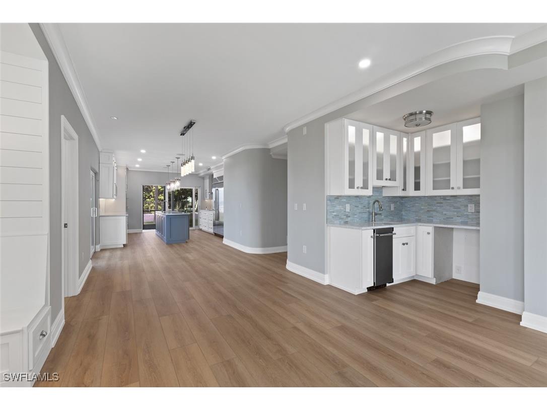 3399 Gulf Shore Boulevard N #111 Naples FL 34103 225083052 image6