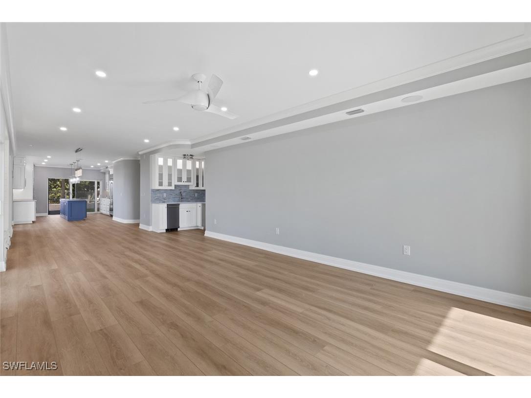 3399 Gulf Shore Boulevard N #111 Naples FL 34103 225083052 image8