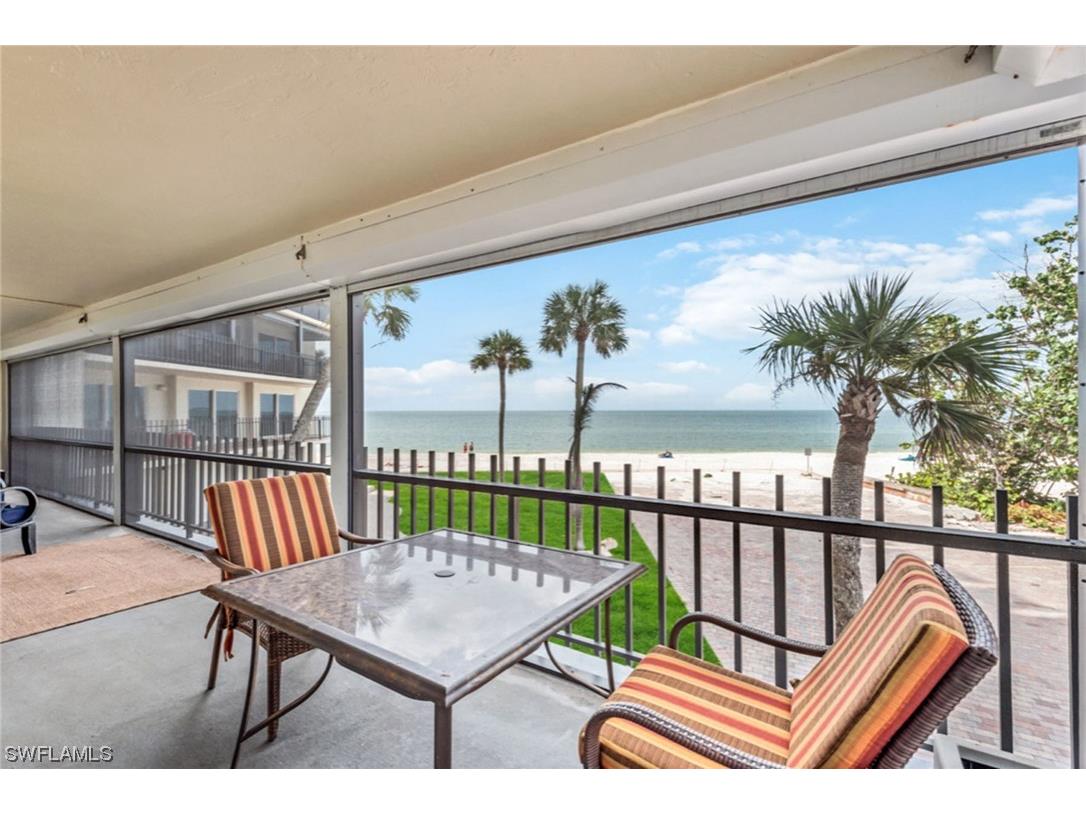 3399 Gulf Shore Boulevard N #201 Naples FL 34103 223081387 image1