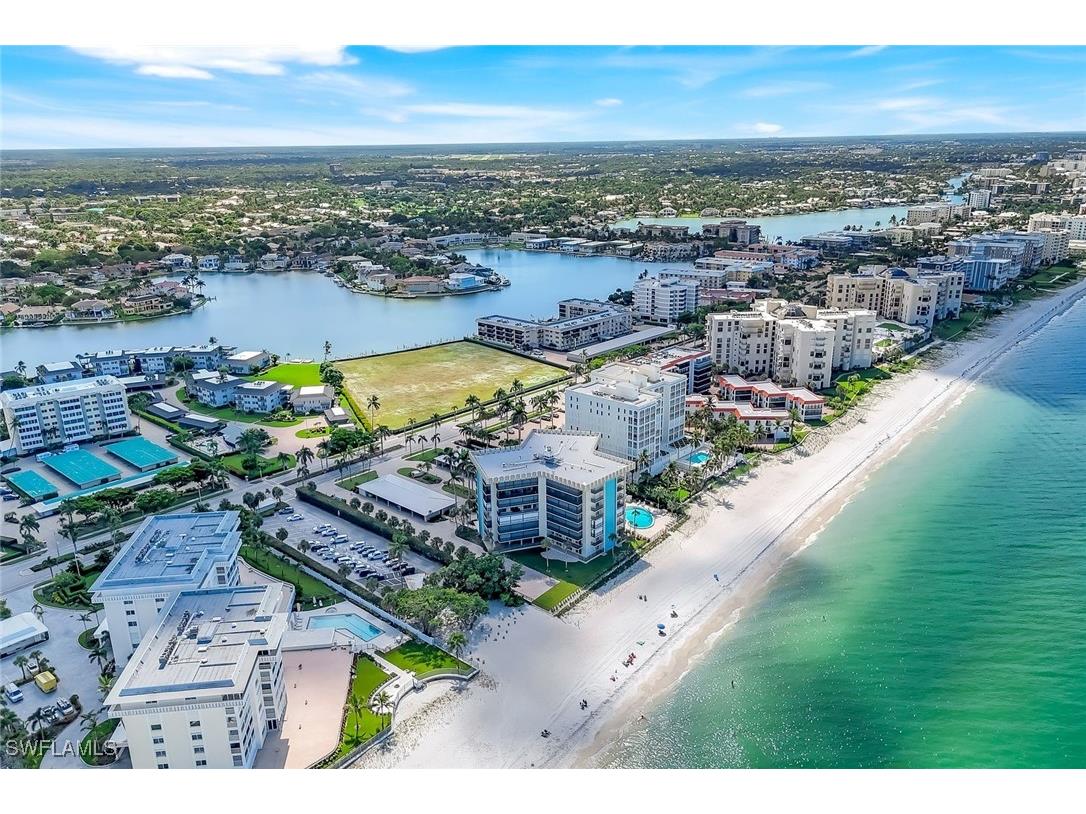 3399 Gulf Shore Boulevard N #203 Naples FL 34103 225071556 image37