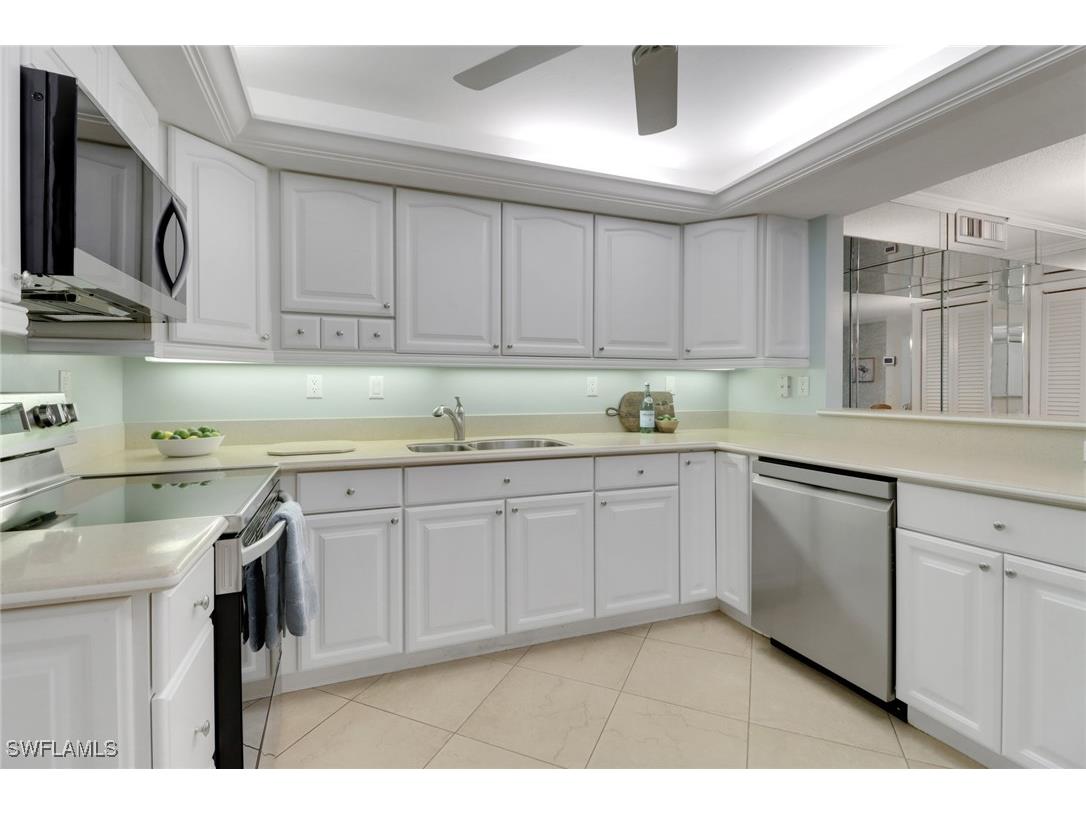 3399 Gulf Shore Boulevard N #303 Naples FL 34103 225075165 image10