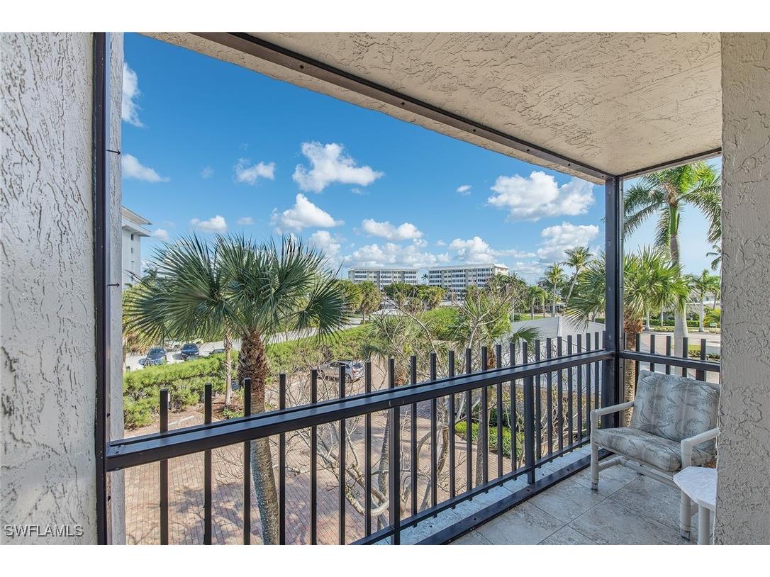 3399 Gulf Shore Boulevard N #303 Naples FL 34103 226002140 image12