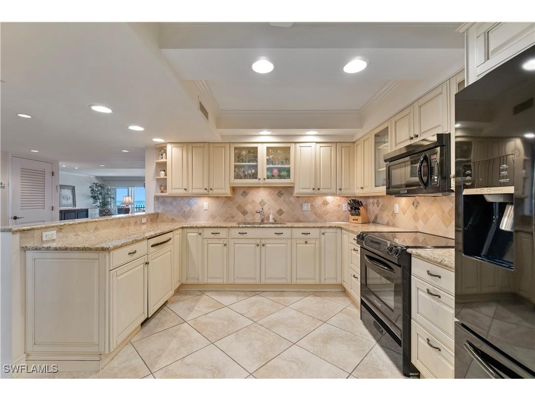 3399 Gulf Shore Boulevard N #PH-SOUTH Naples FL 34103 225070837 image14