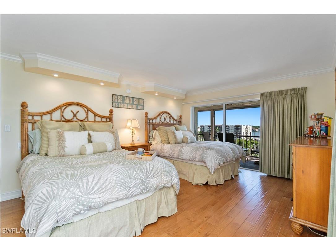 3399 Gulf Shore Boulevard N #PH-SOUTH Naples FL 34103 225070837 image22