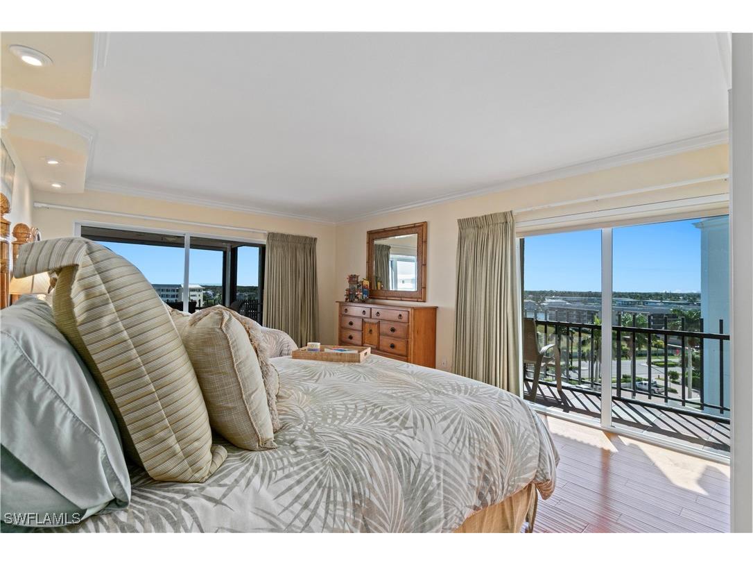 3399 Gulf Shore Boulevard N #PH-SOUTH Naples FL 34103 225070837 image23